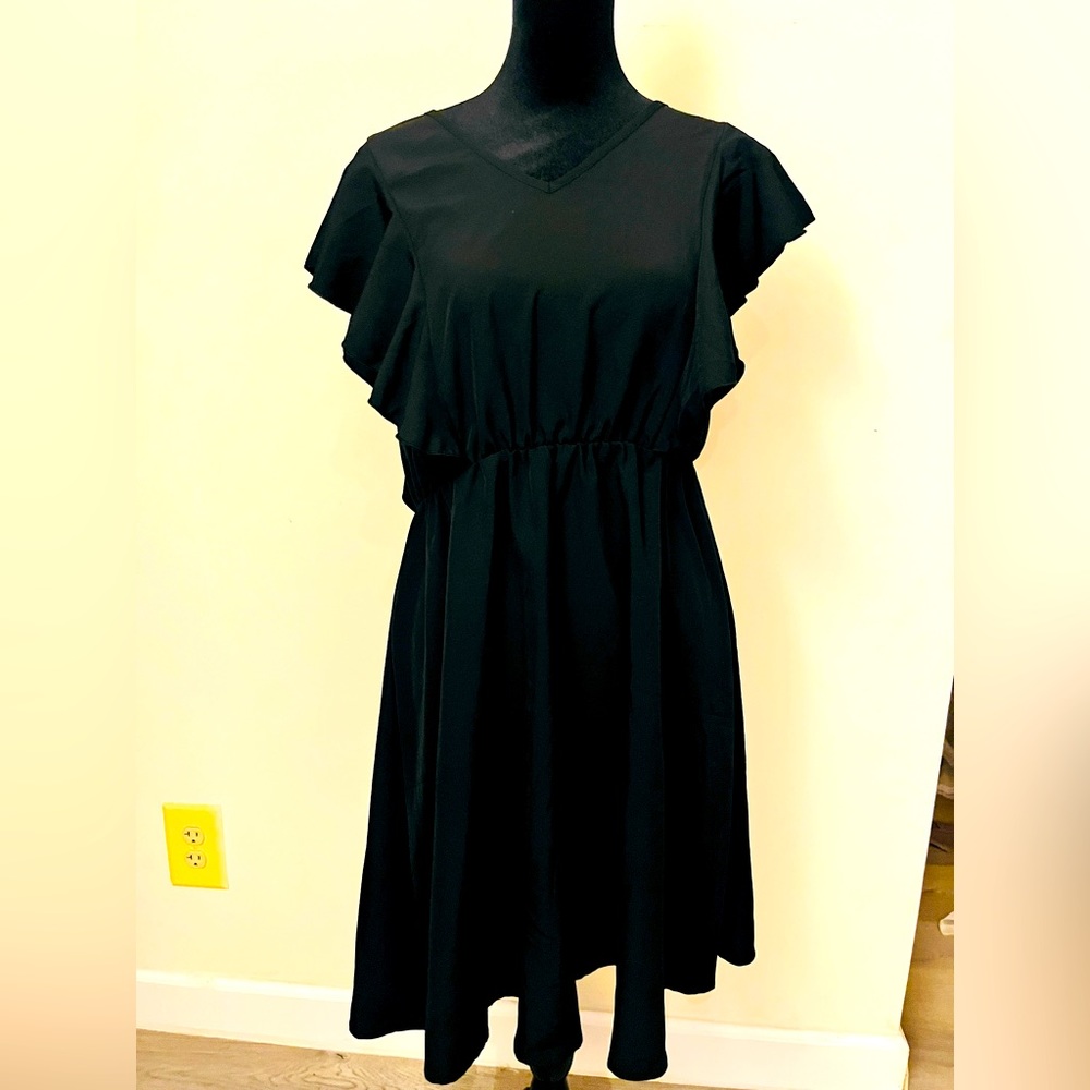 Ruffle black dress with elastic waist, knee length